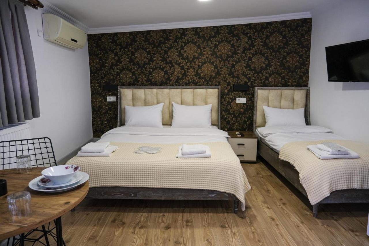 Taksim Neo Pera Suites Istanbul Exterior photo
