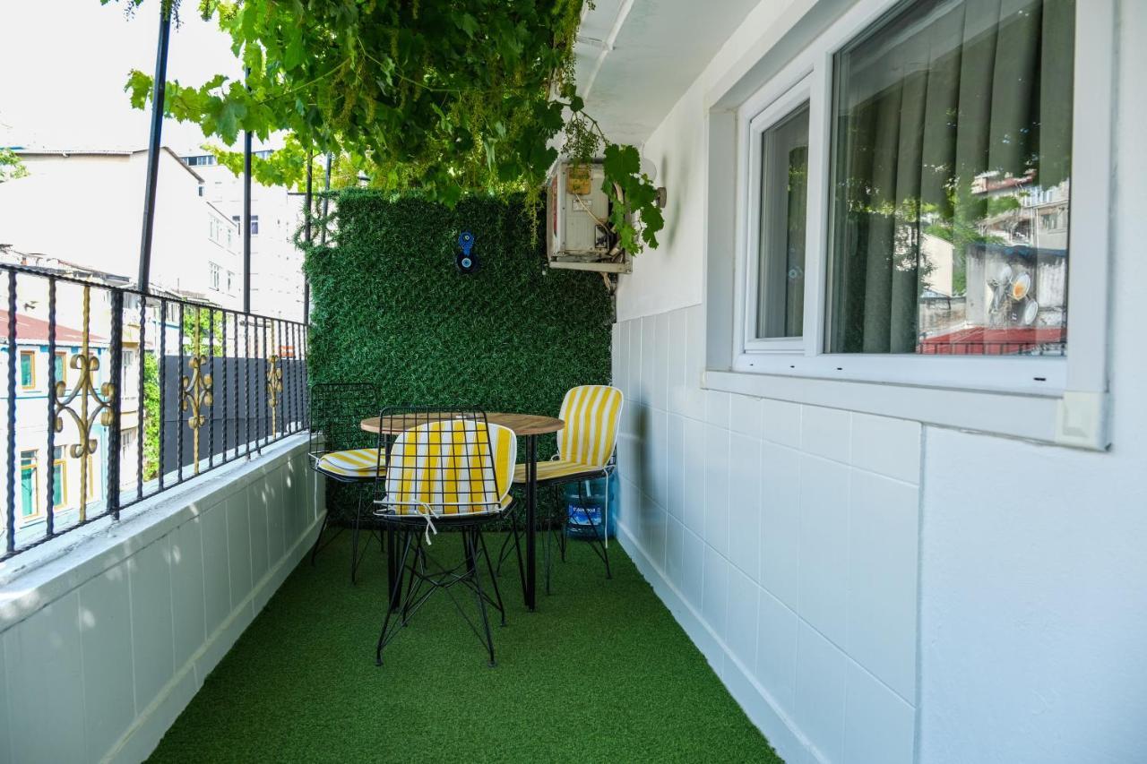 Taksim Neo Pera Suites Istanbul Exterior photo
