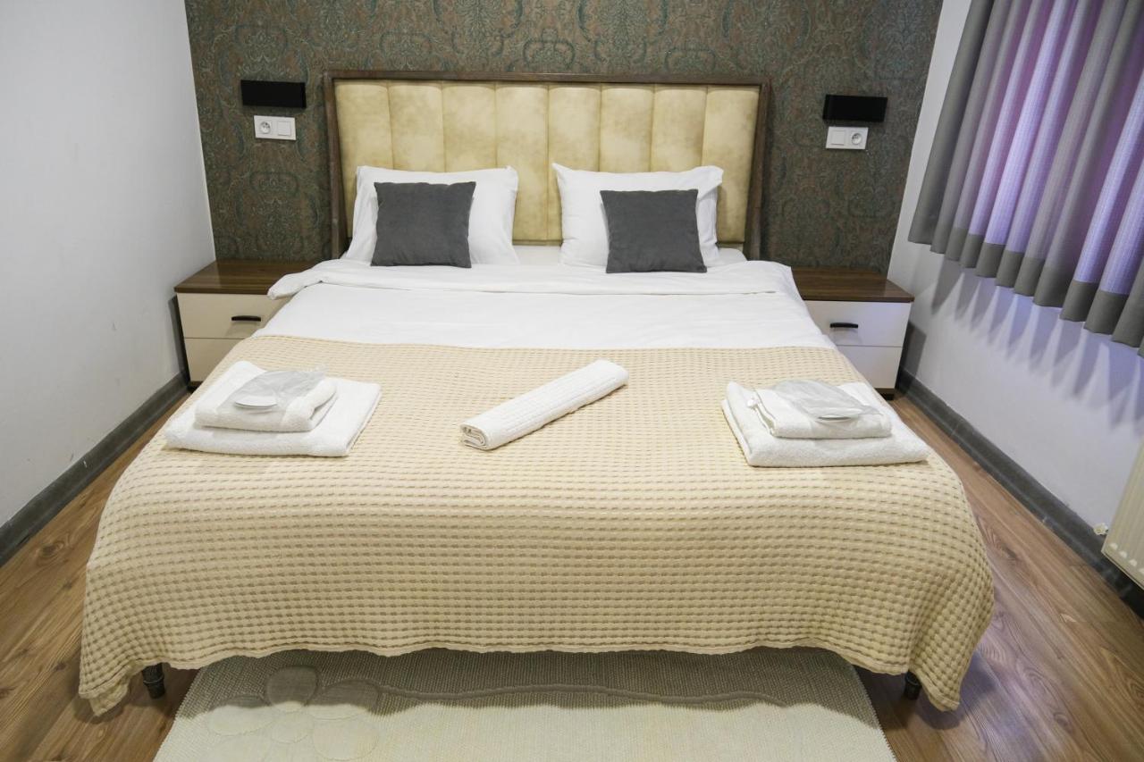 Taksim Neo Pera Suites Istanbul Exterior photo