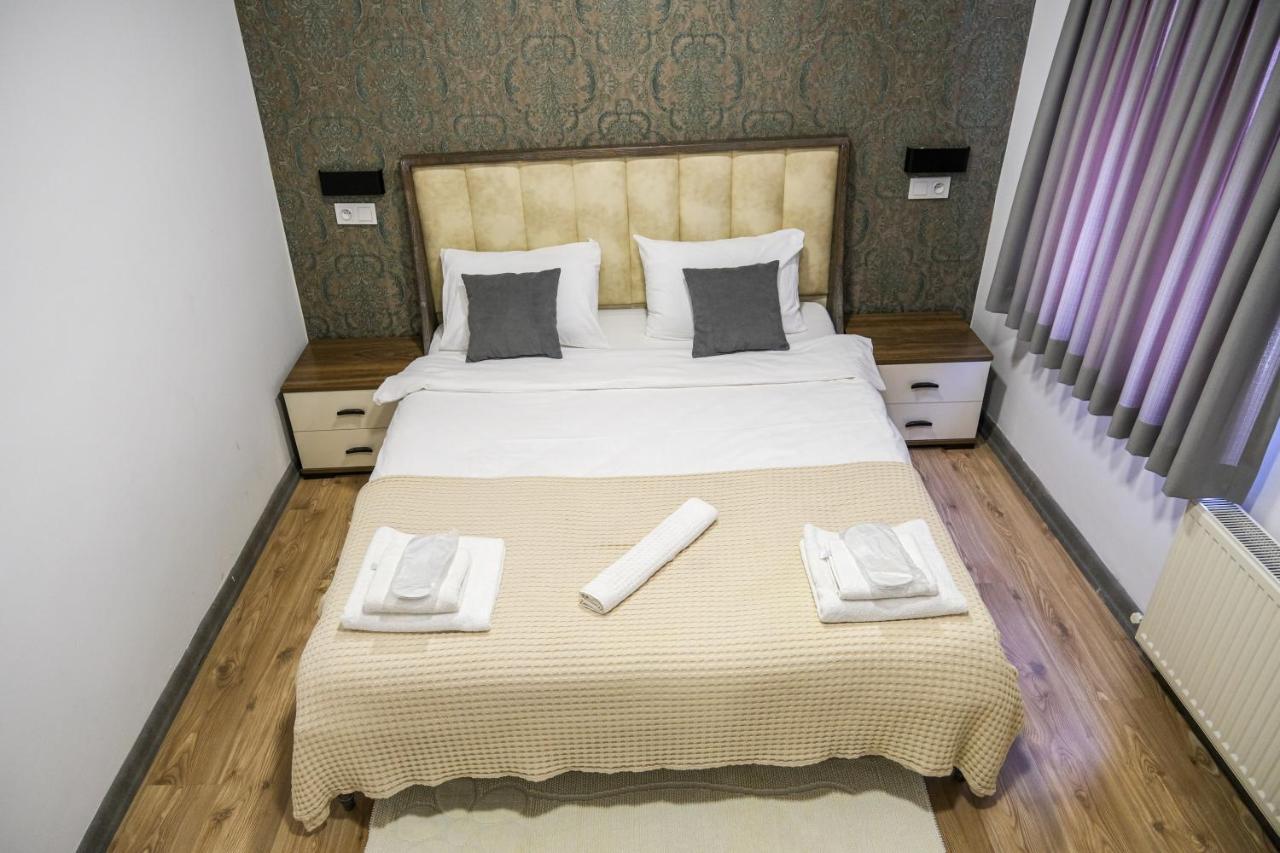 Taksim Neo Pera Suites Istanbul Exterior photo