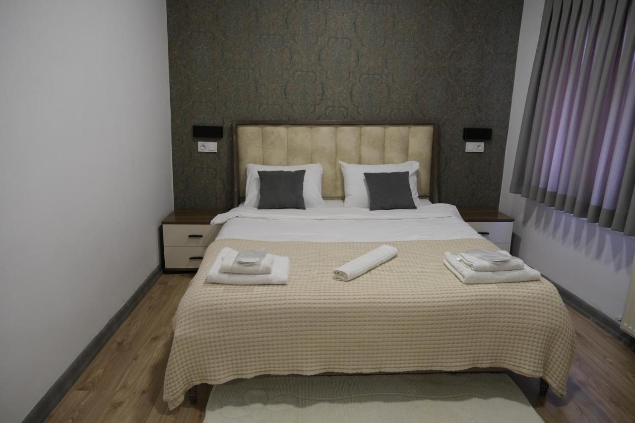 Taksim Neo Pera Suites Istanbul Exterior photo
