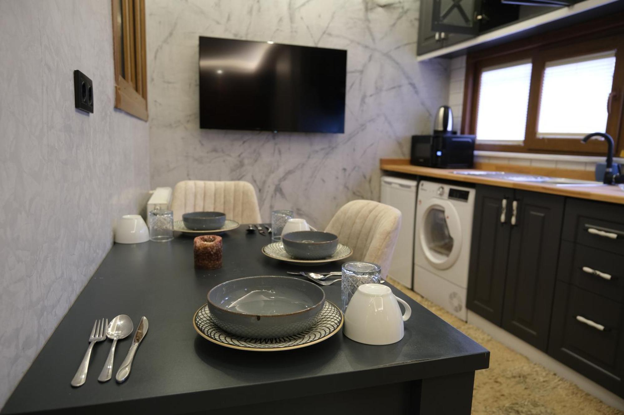 Taksim Neo Pera Suites Istanbul Exterior photo